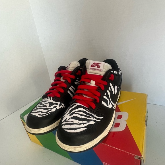 Nike Sb Dunk low og qs Quartersnacks size 8.5 Zebra print new in box. - Picture 14 of 16